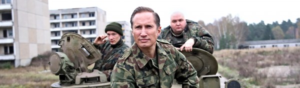 Sven Stanislawski (Benno Fürmann) zieht mit seinen Jungs Johnny (Jacob Matschenz) und Kalle (Daniel Zillmann) in den Kampf © X-Verleih