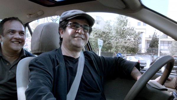 Regisseur und Fahrer Jafar Panahi © Weltkino Filmverleih